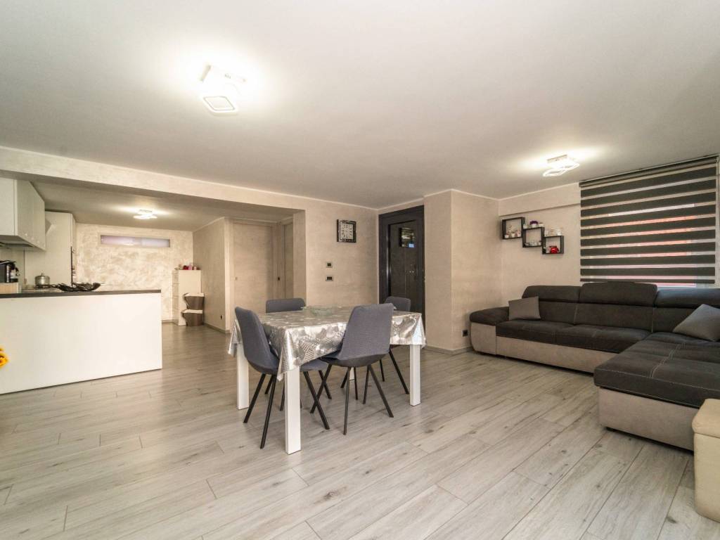 casa indipendente in vendita a Moncalieri in zona Borgo San Pietro