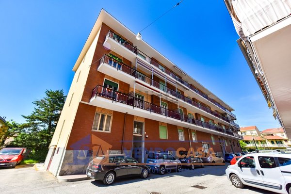 appartamento in vendita a Moncalieri in zona Testona