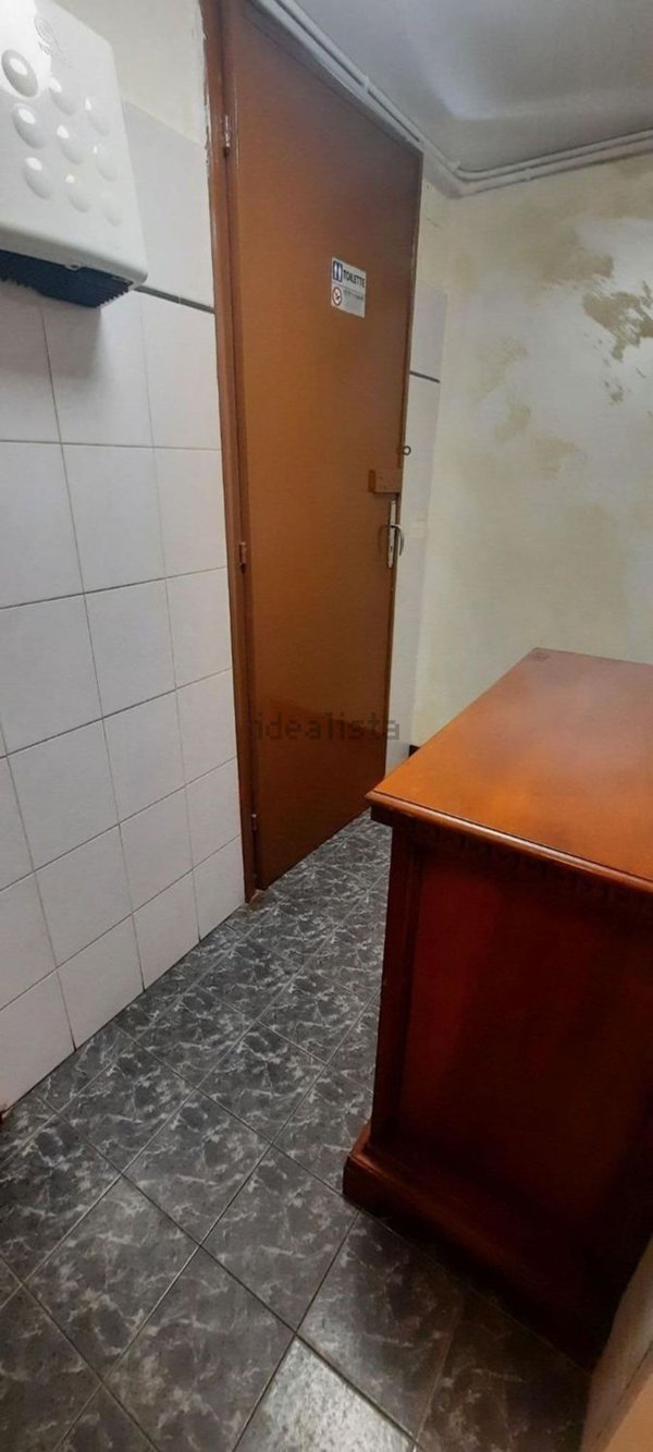 negozio in vendita a Moncalieri