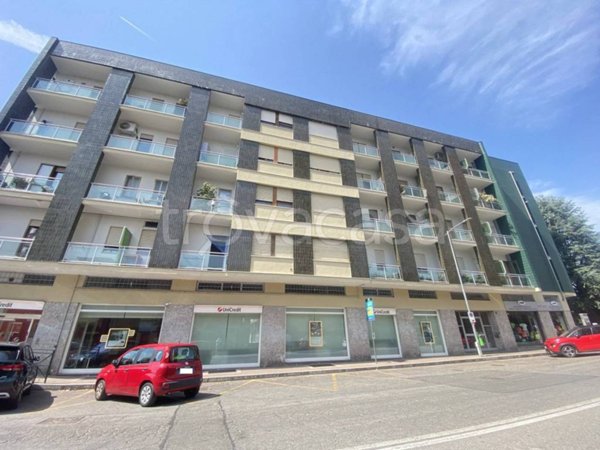 appartamento in vendita a Moncalieri in zona Borgo San Pietro