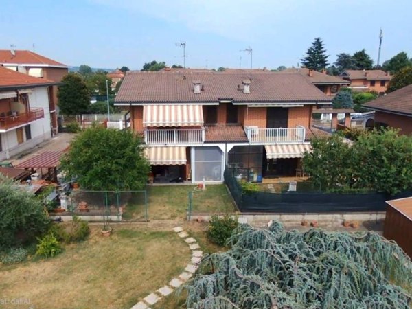 casa indipendente in vendita a Moncalieri in zona Tetti Piatti