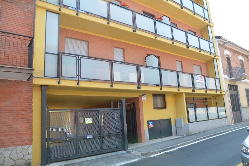 appartamento in vendita a Moncalieri in zona Borgo San Pietro