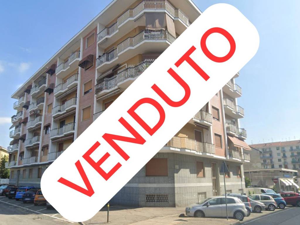 appartamento in vendita a Moncalieri in zona Borgo San Pietro