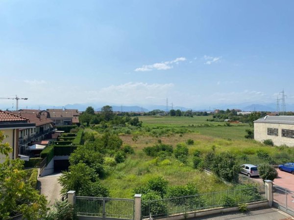 appartamento in vendita a Moncalieri in zona Tetti Piatti