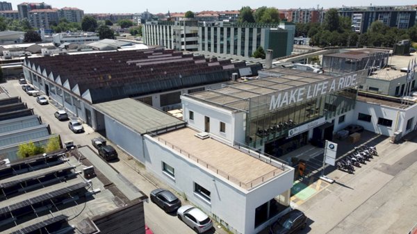 locale commerciale in vendita a Moncalieri