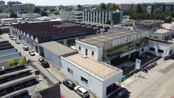 locale commerciale in vendita a Moncalieri