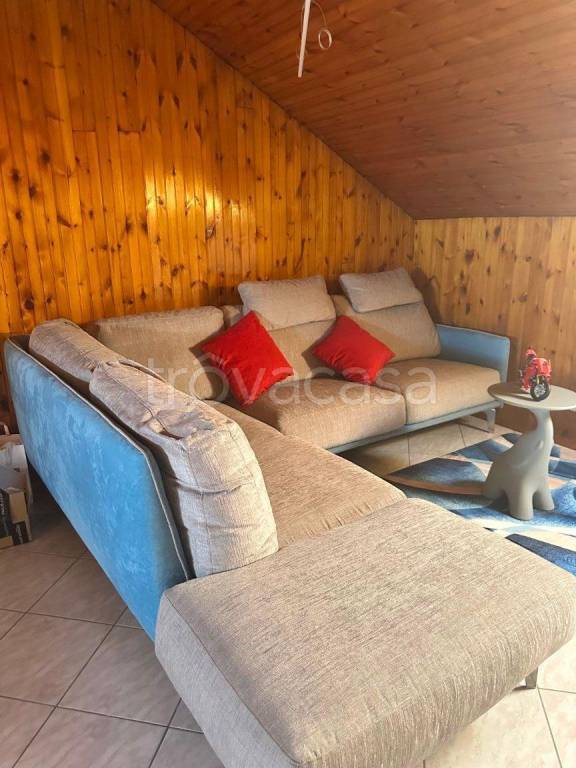 appartamento in vendita a Moncalieri in zona Borgo San Pietro