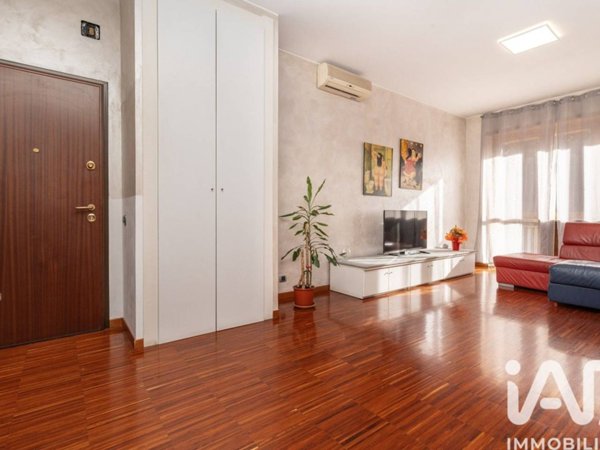 appartamento in vendita a Moncalieri in zona Borgo San Pietro