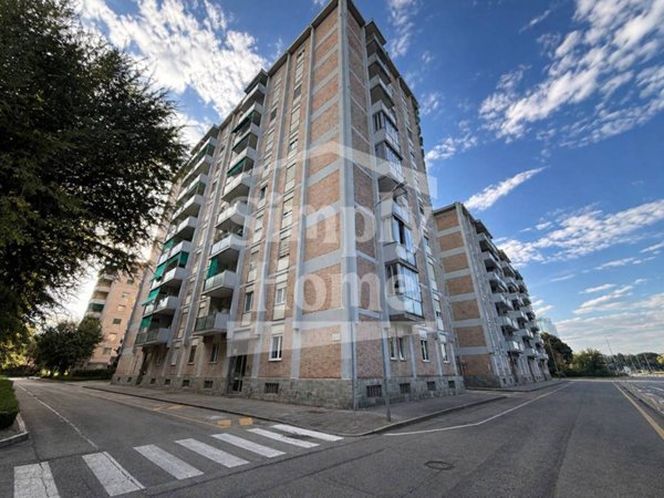 appartamento in vendita a Moncalieri in zona Borgo San Pietro