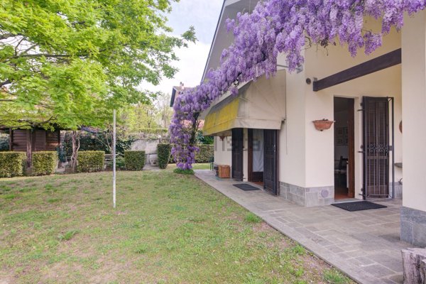 casa indipendente in vendita a Moncalieri in zona Testona