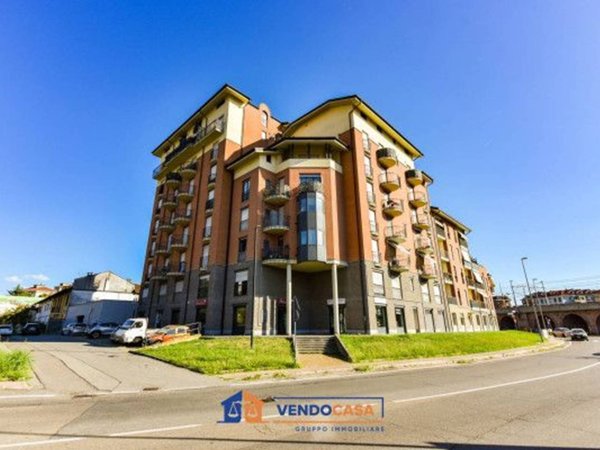 appartamento in vendita a Moncalieri in zona Borgo San Pietro