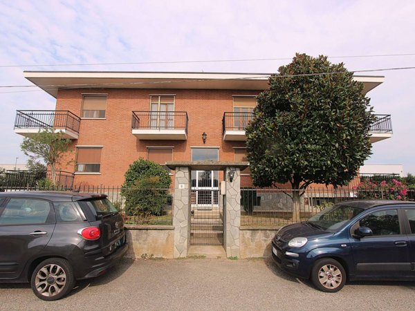 appartamento in vendita a Moncalieri in zona Carpice
