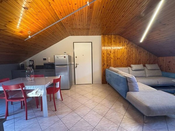 mansarda in vendita a Moncalieri in zona Borgo San Pietro