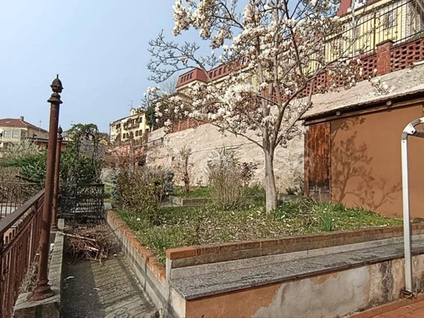 casa indipendente in vendita a Moncalieri