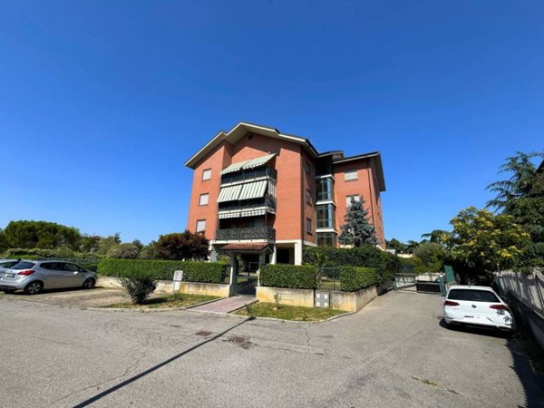 appartamento in vendita a Moncalieri in zona Carpice