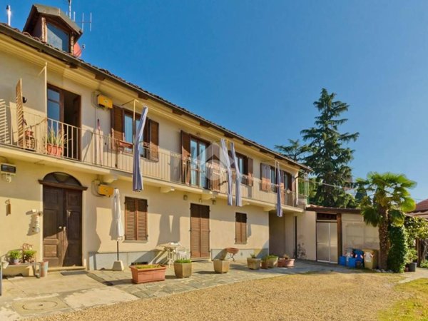 appartamento in vendita a Moncalieri in zona Revigliasco