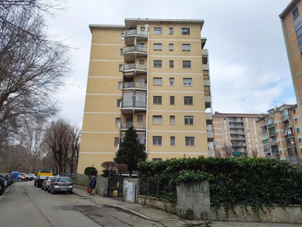appartamento in vendita a Moncalieri in zona Borgo San Pietro
