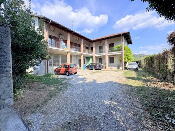 casa indipendente in vendita a Moncalieri in zona Borgo San Pietro