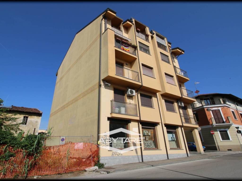 box auto in vendita a Moncalieri in zona Borgo San Pietro