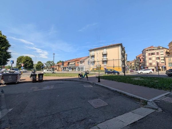 box auto in vendita a Moncalieri in zona Testona