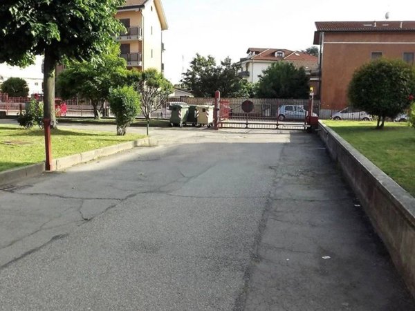 box auto in vendita a Moncalieri in zona Borgo San Pietro