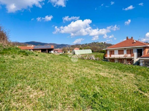 terreno edificabile in vendita a Moncalieri in zona Revigliasco