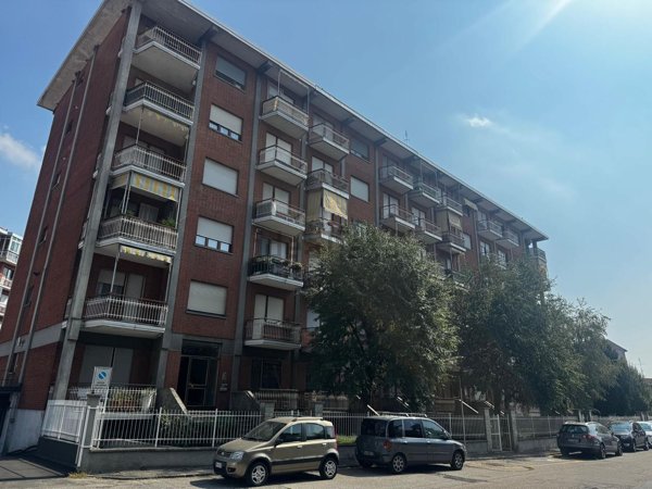 appartamento in vendita a Moncalieri in zona Borgo San Pietro