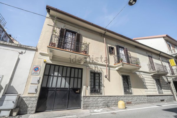 casa indipendente in vendita a Moncalieri in zona Borgo San Pietro