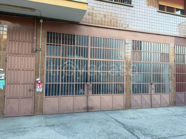 box auto in vendita a Moncalieri in zona Boccia d'Oro