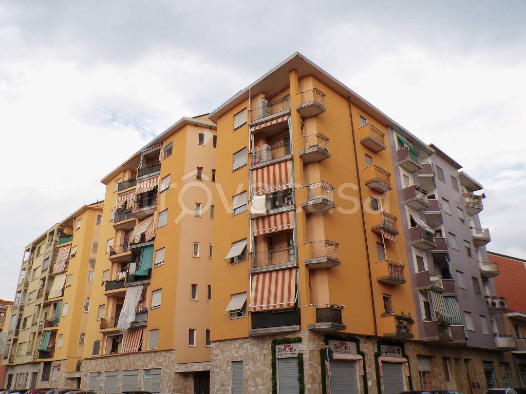 appartamento in vendita a Moncalieri in zona Borgo San Pietro