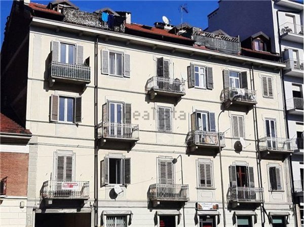 appartamento in vendita a Moncalieri in zona Borgo San Pietro