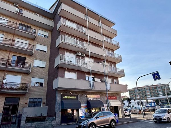 appartamento in vendita a Moncalieri in zona Borgo San Pietro