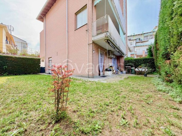 appartamento in vendita a Moncalieri in zona Testona