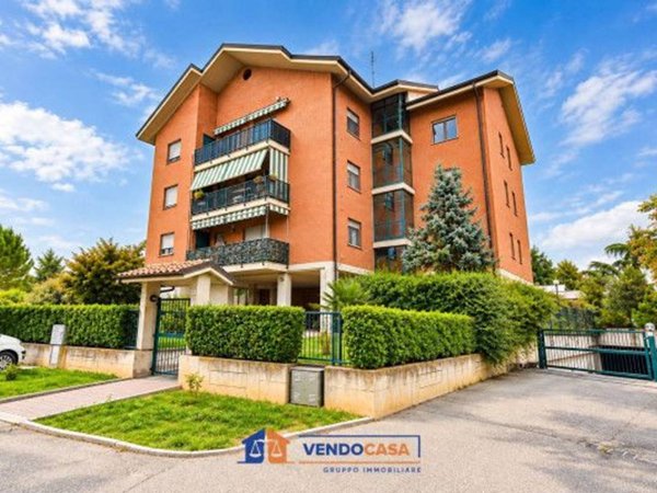 appartamento in vendita a Moncalieri in zona Carpice