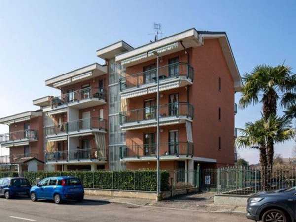 appartamento in vendita a Moncalieri in zona Borgo San Pietro