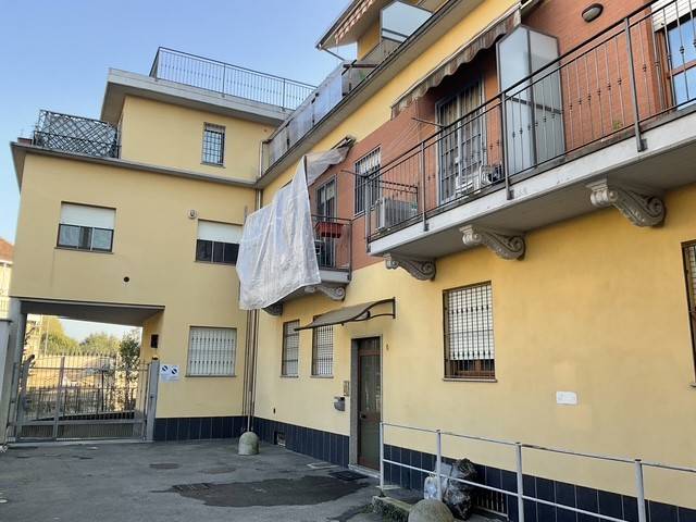 appartamento in vendita a Moncalieri in zona Borgo San Pietro
