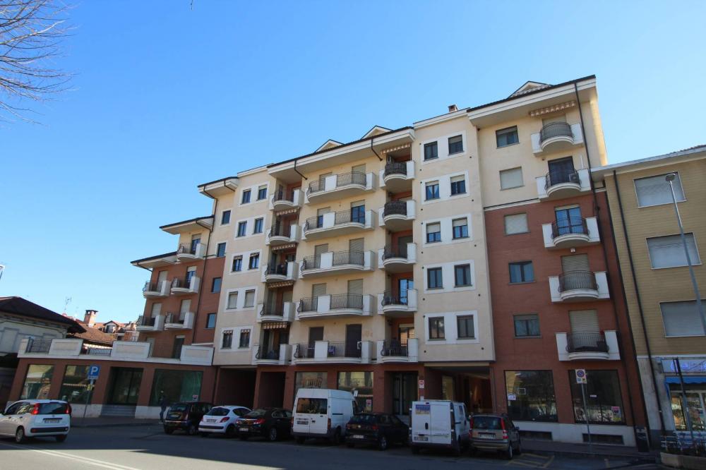 appartamento in vendita a Moncalieri in zona Borgo San Pietro
