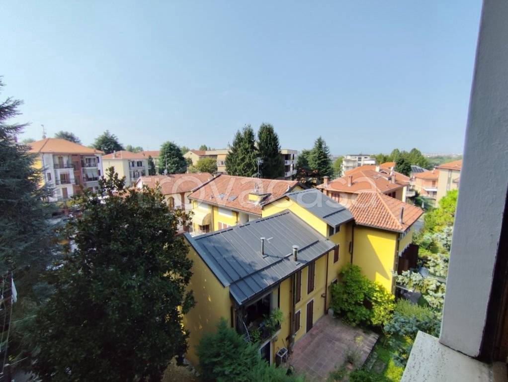 appartamento in vendita a Moncalieri in zona Boccia d'Oro
