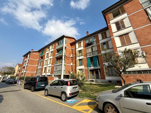 appartamento in vendita a Moncalieri in zona Tetti Piatti