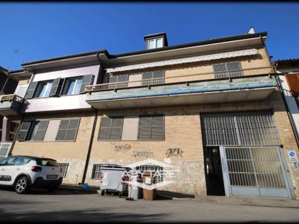 appartamento in vendita a Moncalieri in zona Borgo San Pietro