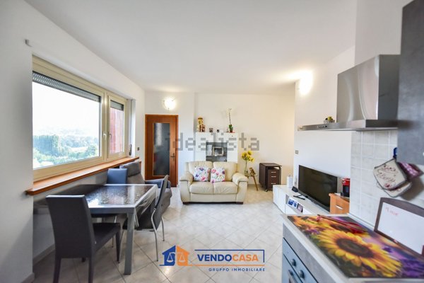 appartamento in vendita a Moncalieri in zona Borgo San Pietro