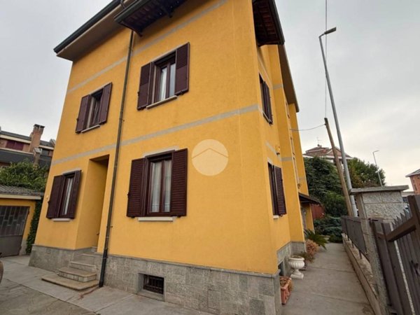 casa indipendente in vendita a Moncalieri