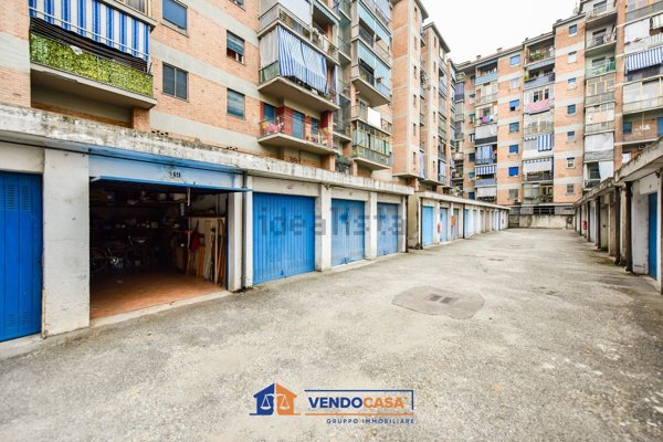 box auto in vendita a Moncalieri in zona Borgo San Pietro