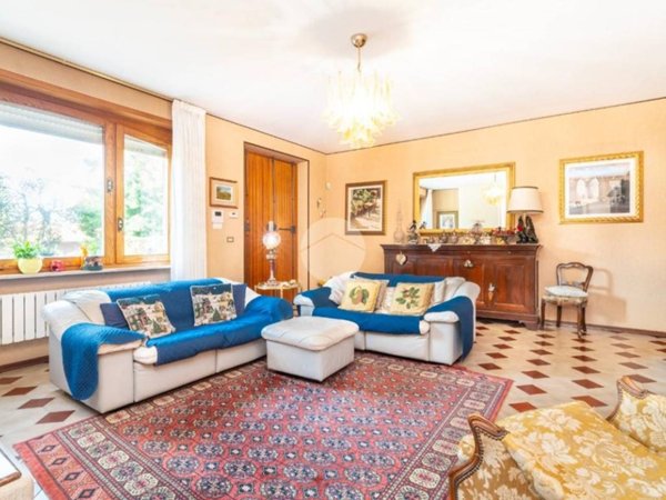casa indipendente in vendita a Moncalieri