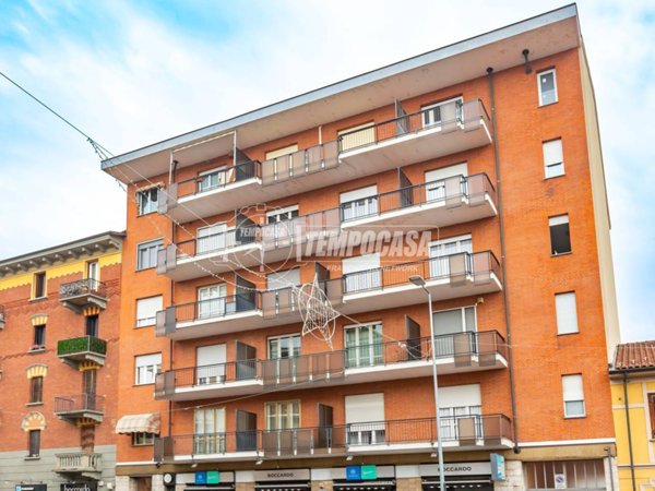 appartamento in vendita a Moncalieri in zona Borgo San Pietro