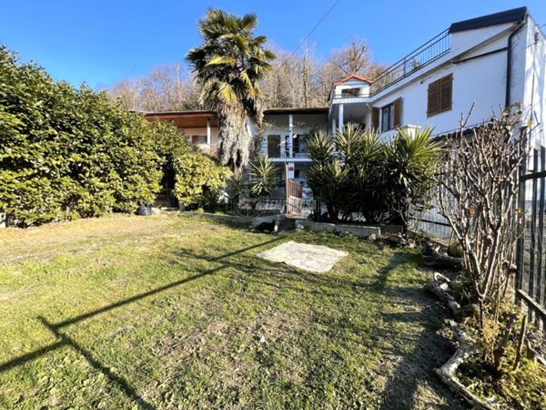 casa indipendente in vendita a Montalenghe