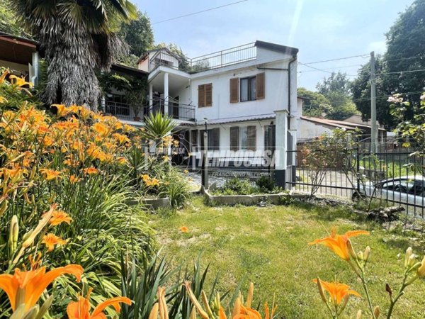 casa indipendente in vendita a Montalenghe