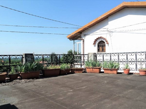 casa indipendente in vendita a Montalenghe