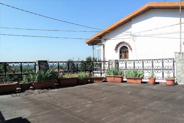 casa indipendente in vendita a Montalenghe