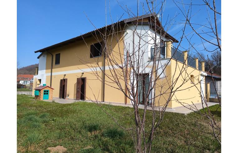 casa indipendente in vendita a Montalenghe